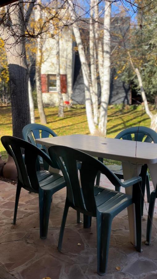 El Colibri Cabanas De La Naturaleza Trelew Esterno foto